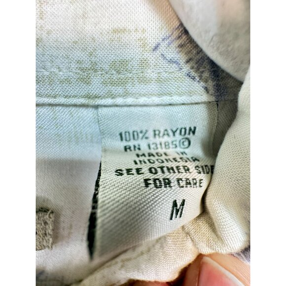 Batak Bay Mens Hawaiian Button Up Shirt Size M Tropical Short-Sleeve - Picture 3 of 12